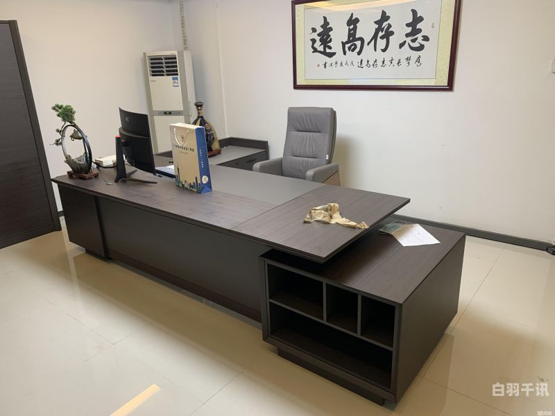 上海办公桌椅回收公司电话（上海二手回收办公桌椅回收）