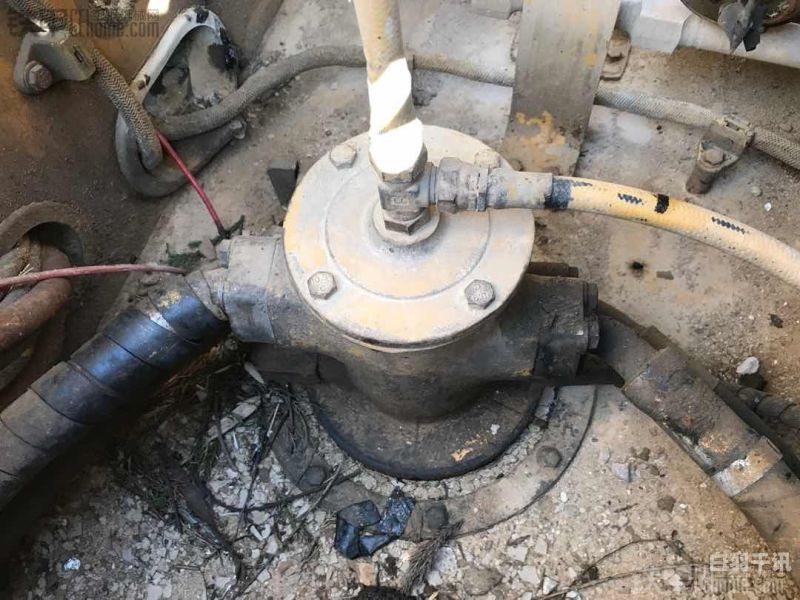 成都挖机高压油管回收（挖掘机高压油管怎样焊接）
