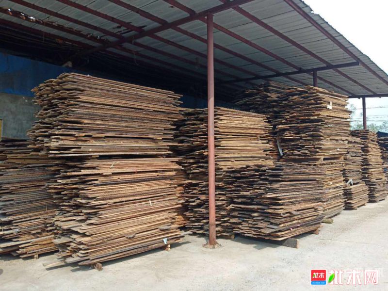 回收旧木板床加工厂家（回收木头床）