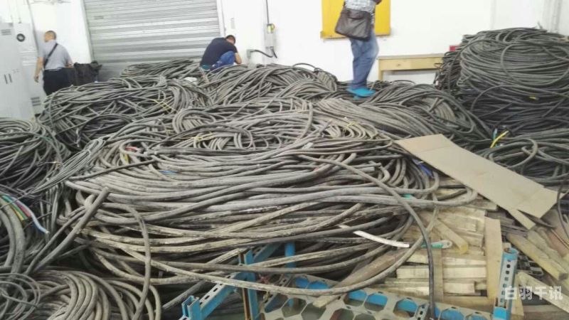 旧电线回收拨钢线机器（回收旧电线多少钱一斤）